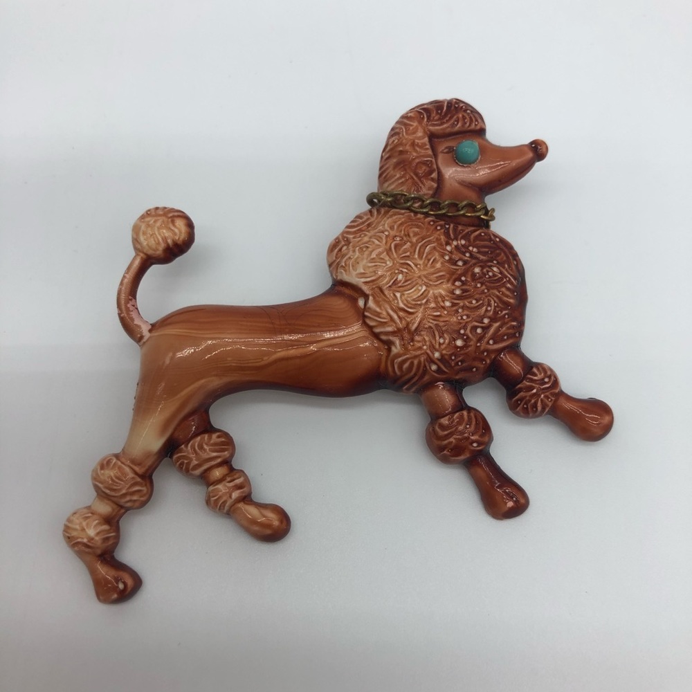 Vintage 50s brown lucite poodle brooch